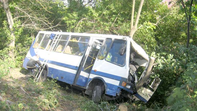 На Полтавщині перекинувся автобус із пасажирами