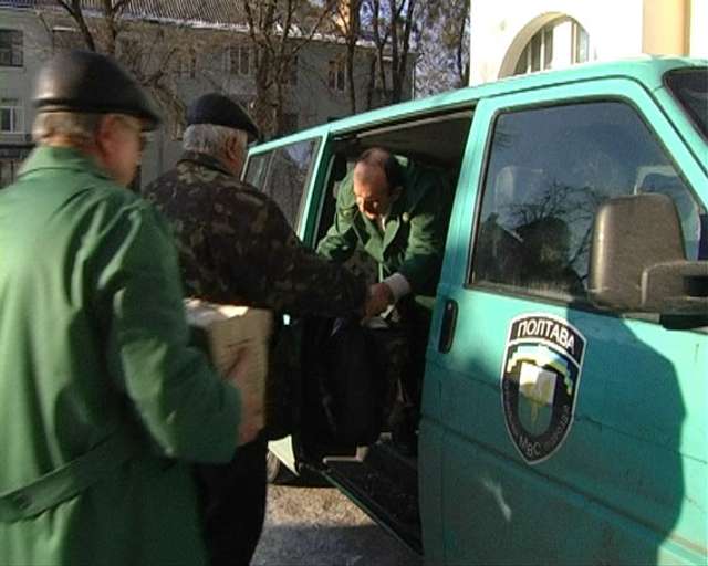 Колектив Полтавської обласної бібліотеки черговий раз відправив гуманітарну допомогу правоохоронцям в АТО_2