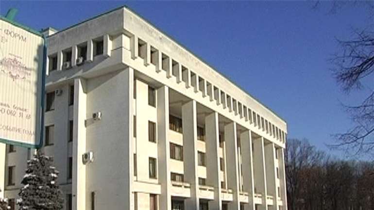Колектив Полтавської обласної бібліотеки черговий раз відправив гуманітарну допомогу правоохоронцям в АТО