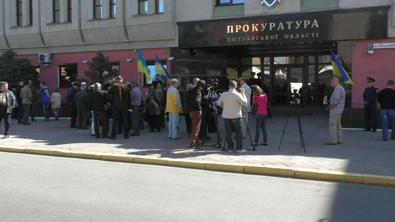 Стрелюк взяв під крило тітушок і організаторів торгівлі з «ЛНР» – «Кременчуцька Самооборона»