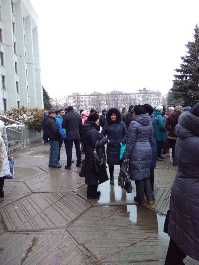 Працівники «Полтавафарму» пікетують Полтавську ОДА ОНОВЛЕННЯ_3