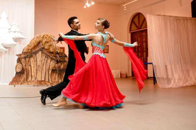 Світові чемпіони відкрили академію танцю в Полтаві _4