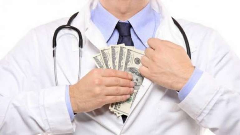 ​Лікарням дали добро брати гроші?