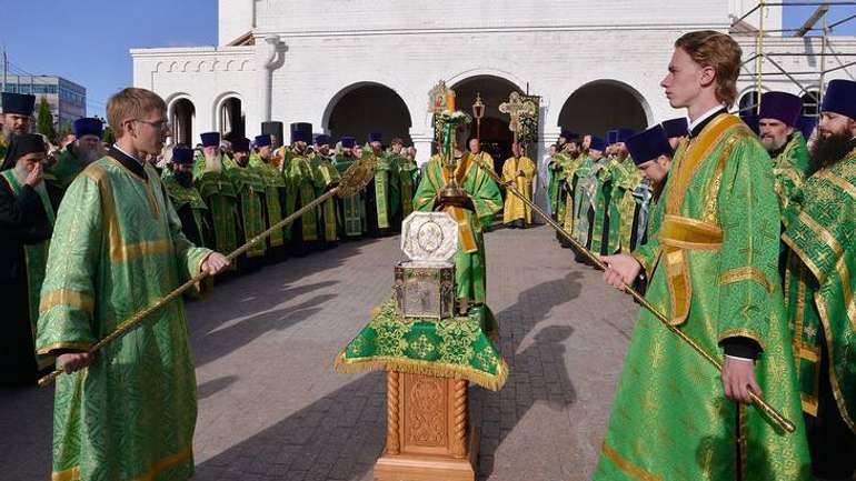 Вистачить усім – у церквах і монастирях Європи зберігаються десятки кісток і черепів тих самих святих