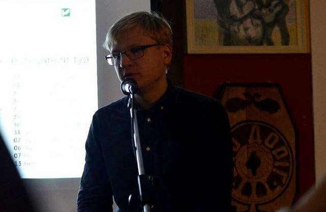 Письменник Олександр Михед презентував полтавцям книгу про зомбі, зміну статі та світ майбутнього_2