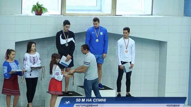 Полтавець завоював золото на Кубку України з плавання