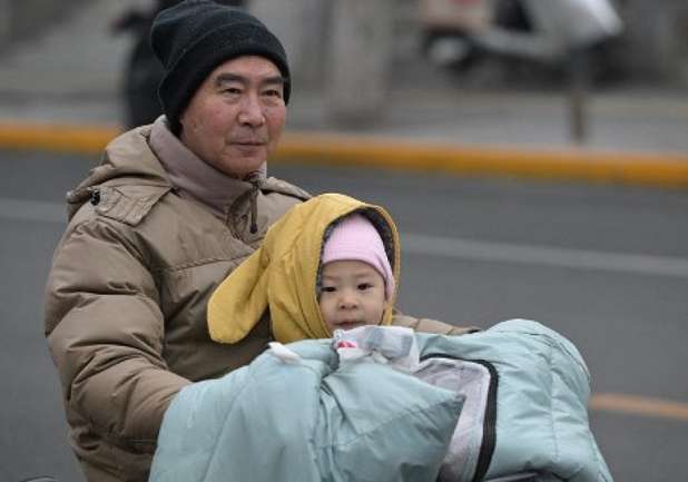 Населення Китаю продовжує вимирати другий рік поспіль