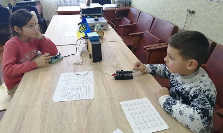 На Полтавщині школярі вчаться азбуки Морзе