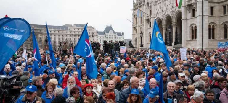 В Угорщині проходять масові протести