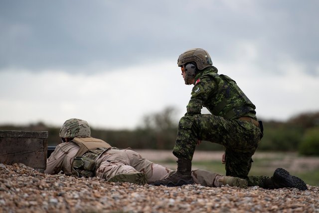 Канада відновила українську тренувальну місію у Британії_8