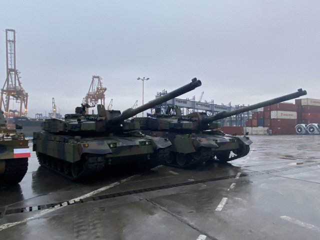 Польща отримала перші корейські танки K2 та САУ K9_23