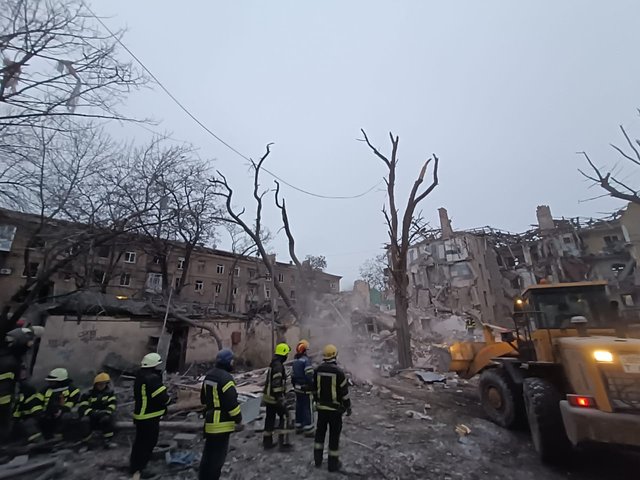 Ракетний удар по будинку в Краматорську: кількість жертв зросла до 3_2