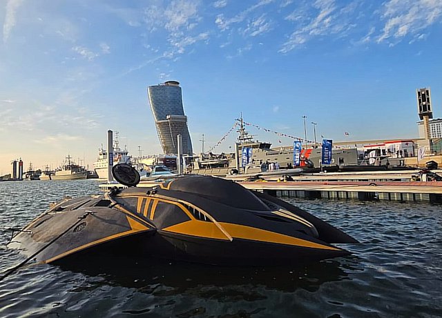 В Абу-Дабі українські розробники презентували компактний підводний човен_3