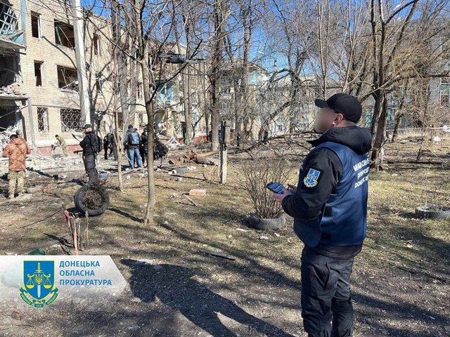 Окупанти вдарили по центру Краматорська_5