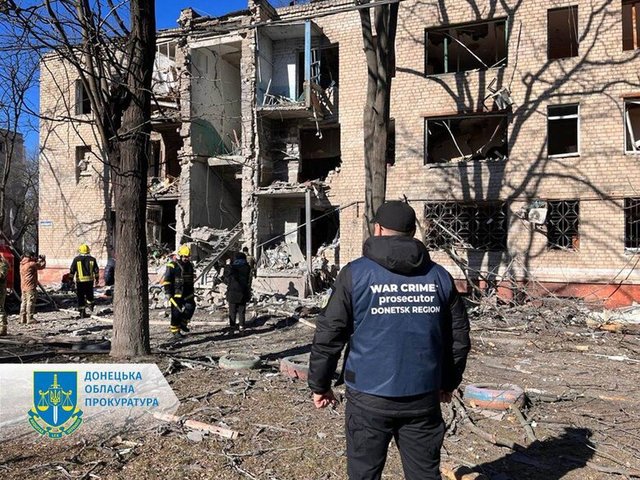 Окупанти вдарили по центру Краматорська_6