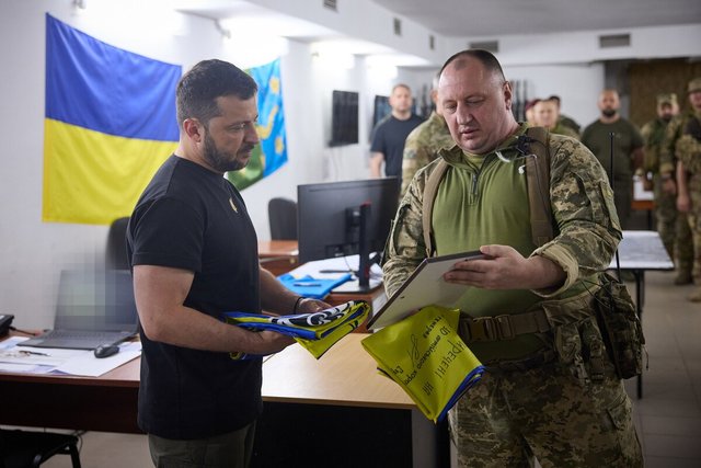 В рамках передвиборного туру глава держави Єрмак та Володимир Зеленський відвідали Запоріжжя_1