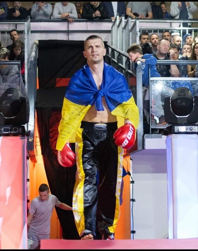 У лікарні помер чемпіон світу з кікбоксингу Сергій Лисюк_5