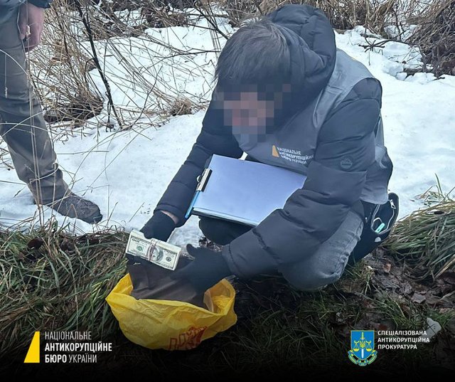 НАБУ та САП завершили розслідування справи про хабар щодо депутата Миргородської міської ради._3