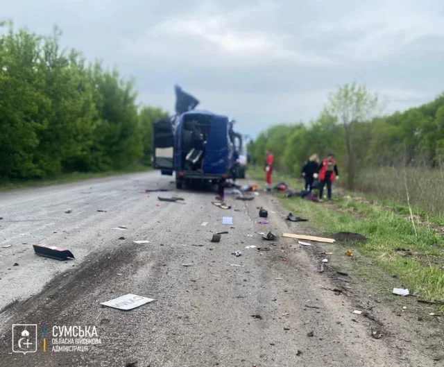 Окупанти атакували рейсовий автобус на Сумщині_1