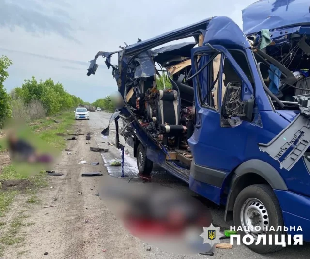 Окупанти атакували рейсовий автобус на Сумщині_2
