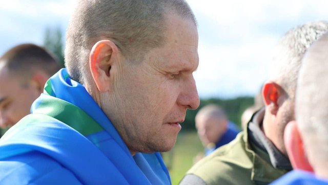 Україна звільнила з полону ще групу захисників_1