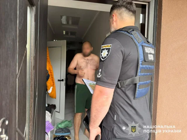 Поліція прийшла з обшуками до Назарія Гусакова_3