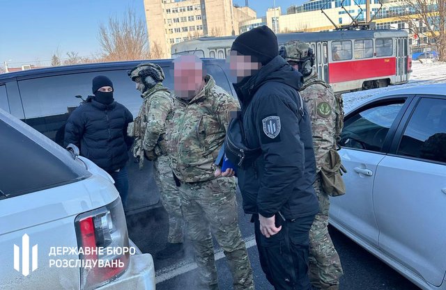 На Харківщині судитимуть шахрая, який за 20 тисяч доларів «продавав» посаду в ДБР_3
