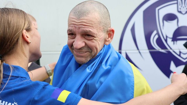Україна та росія провели обмін полоненими за формулою «146 на 146»_3