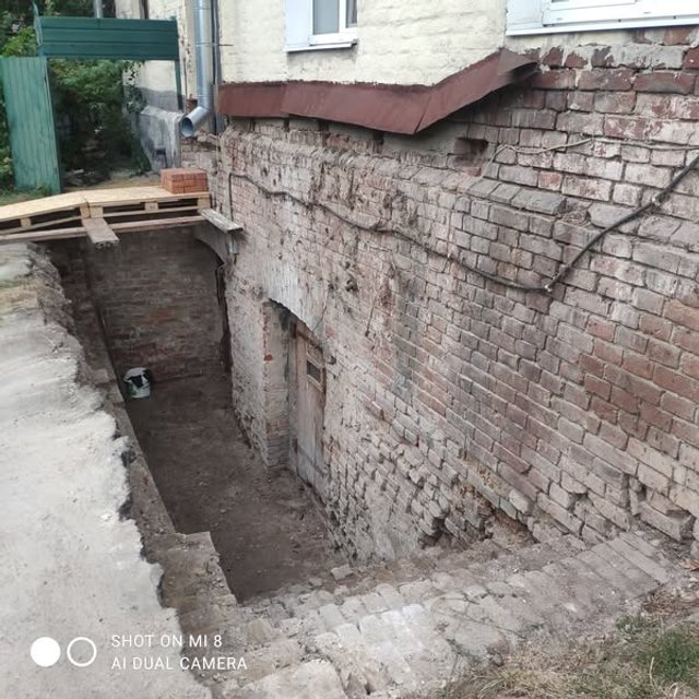 Полтавська міська рада і виконавча служба проти військового та його родини_6