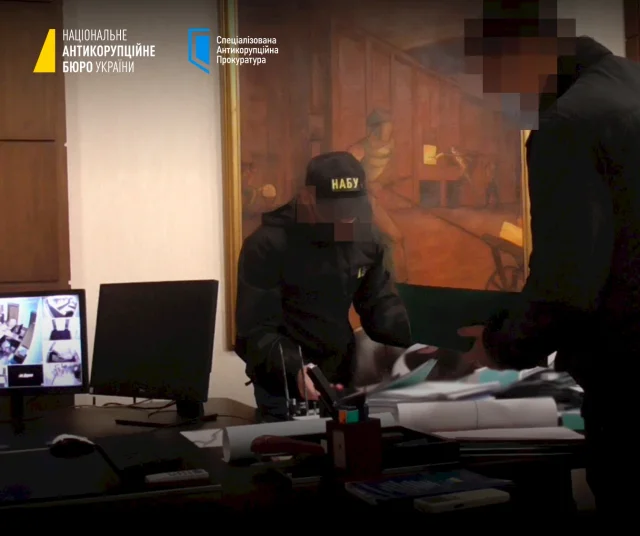 Корупція у податковій: викрито конвертаційний центр з оборотом 15 млрд грн_4