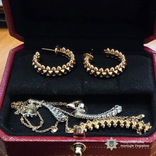 ДБР викрило посадовицю екоінспекції на незаконному збагаченні_5