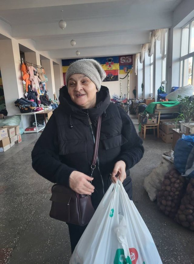 Волонтери відправили нову партію допомоги на передову_4