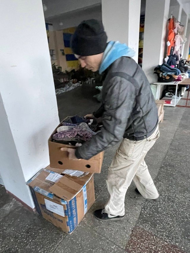 Волонтери відправили нову партію допомоги на передову_6