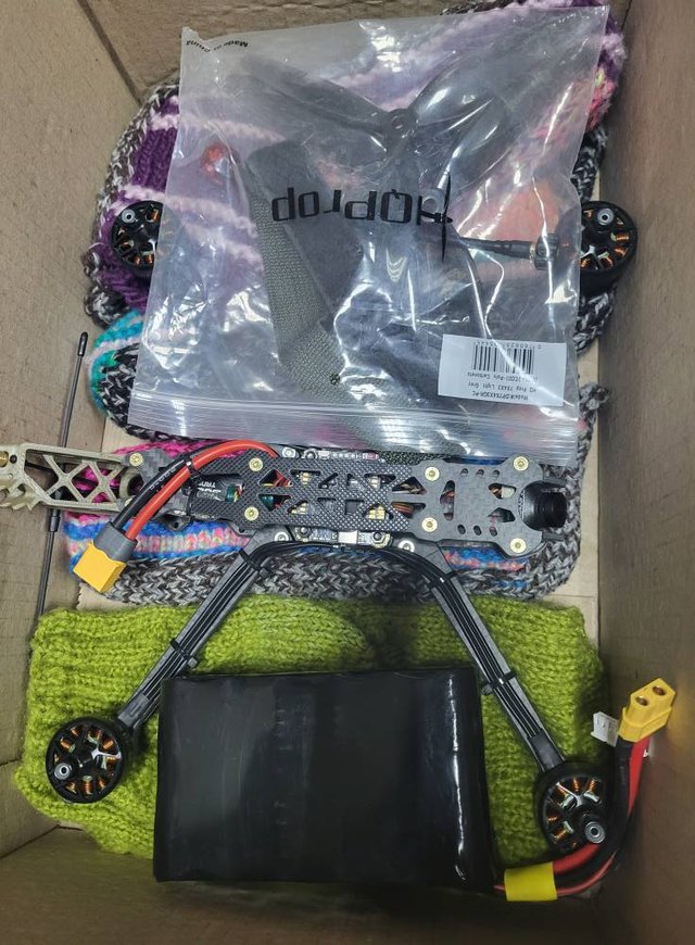 Волонтери відправили нову партію допомоги на передову_7