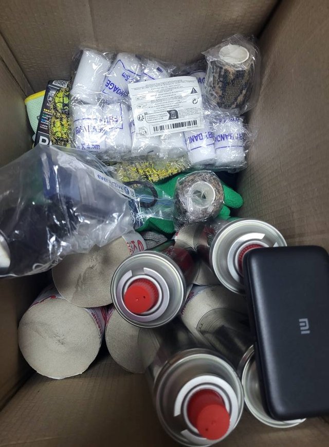 Волонтери відправили нову партію допомоги на передову_10