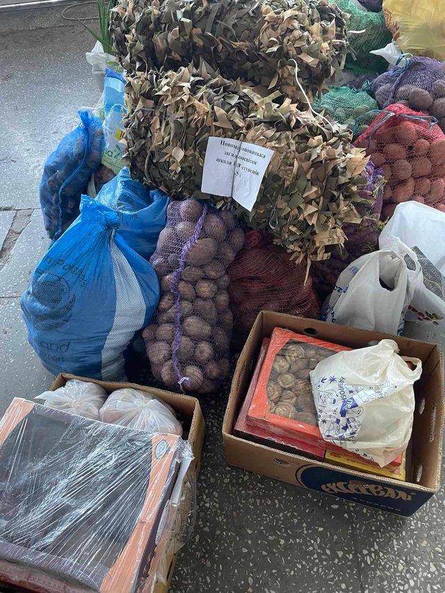 Волонтери відправили нову партію допомоги на передову_14