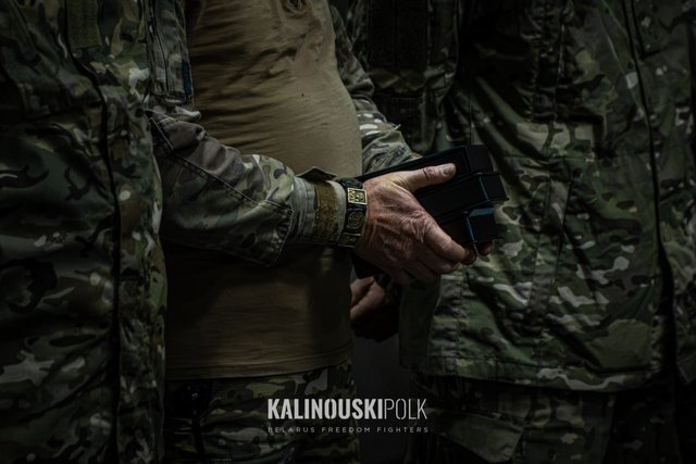 Особовий склад Полку Каліноўського відзначили нагородами_3