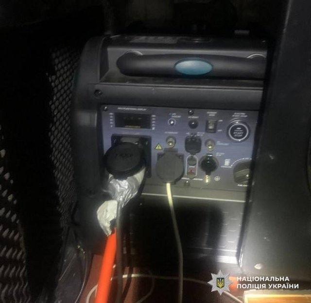 Зеленський, досить вбивати людей. Не можеш - давно час піти_2