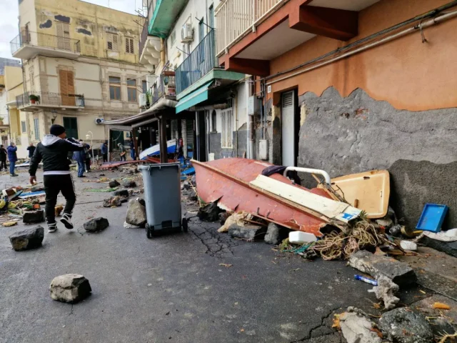 Циклон «Гаррі» зруйнував узбережжя Італії_2