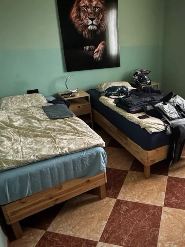 Президента Чехії звинуватили у відпочинку на курорті Єрмака_1