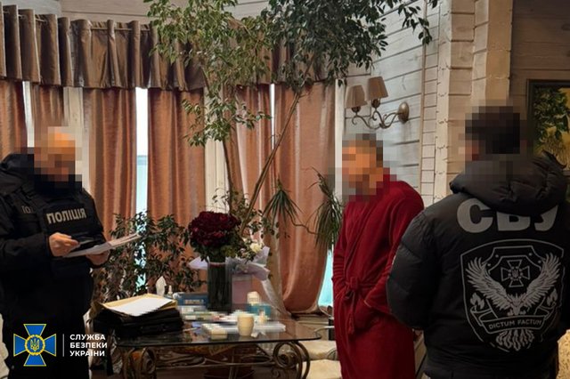 СБУ та Нацполіція викрили злочинну організацію, яка розкрадала кошти Держрезерву України_1