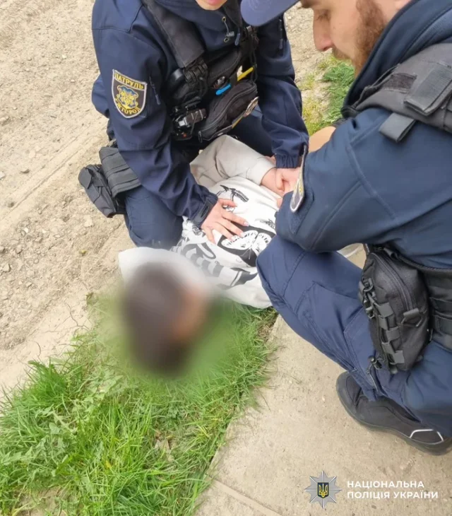 На Закарпатті 9-класник приніс у школу пістолет і вистрілив у свого однокласника_1