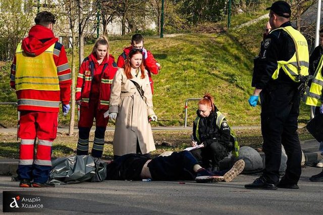 У Києві невідомий відкрив стрілянину по людях_4