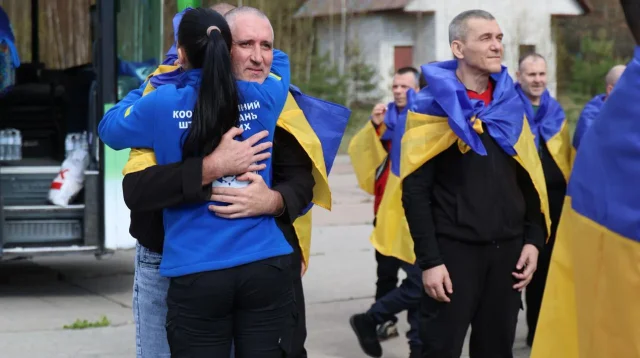 Обмін полоненими. З російської неволі повернулися ще 193 українці_3