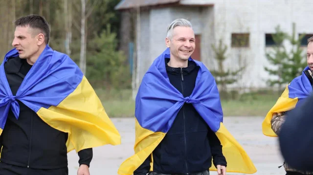 Обмін полоненими. З російської неволі повернулися ще 193 українці_2