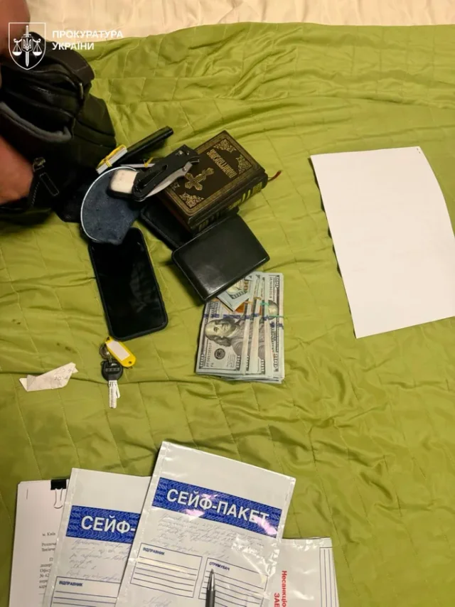 Керівникам обласної поліції, яких підозрюють у покриванні «порноофісів», оголосили про підозри_2
