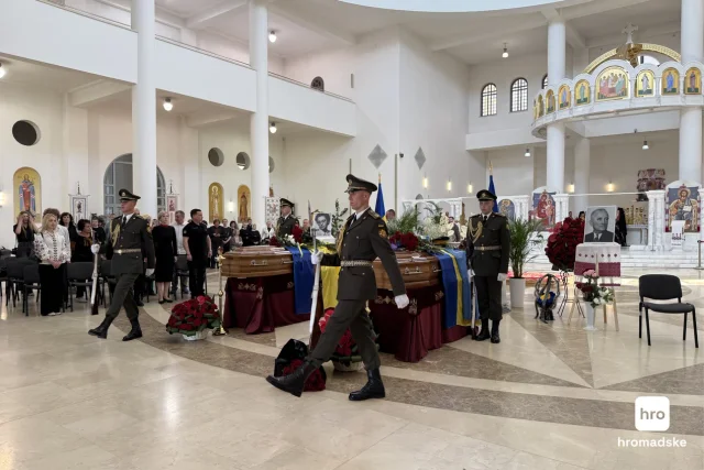У Патріаршому Соборі відспівують провідника ОУН Мельника_7