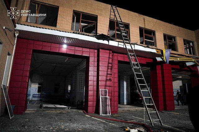 рф атакувала Полтавщину: під ударом опинилися чотири АЗС і пожежна частина_7