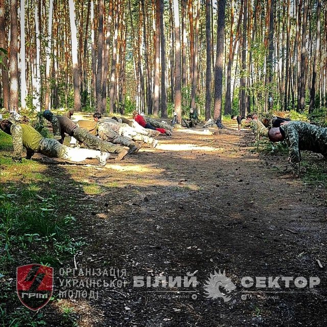 ОУМ «ГРІМ» і «Білий сектор» провели дводенний всеукраїнський вишкіл_7