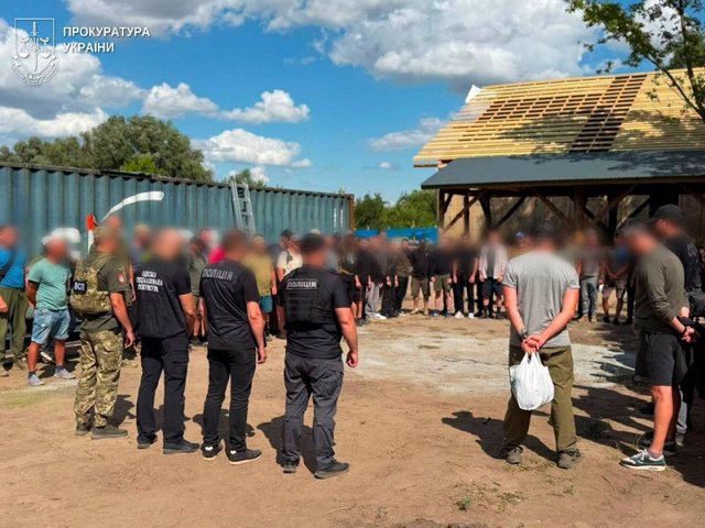 Замість служби – будівництво приватного будинку_3
